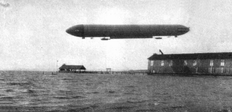 Řiditelná vzducholoď hr. Zeppelina. - klikněte pro zobrazení detailu